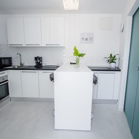 Luxury Studio Apartment White Sensation Vodice Eksteriør billede