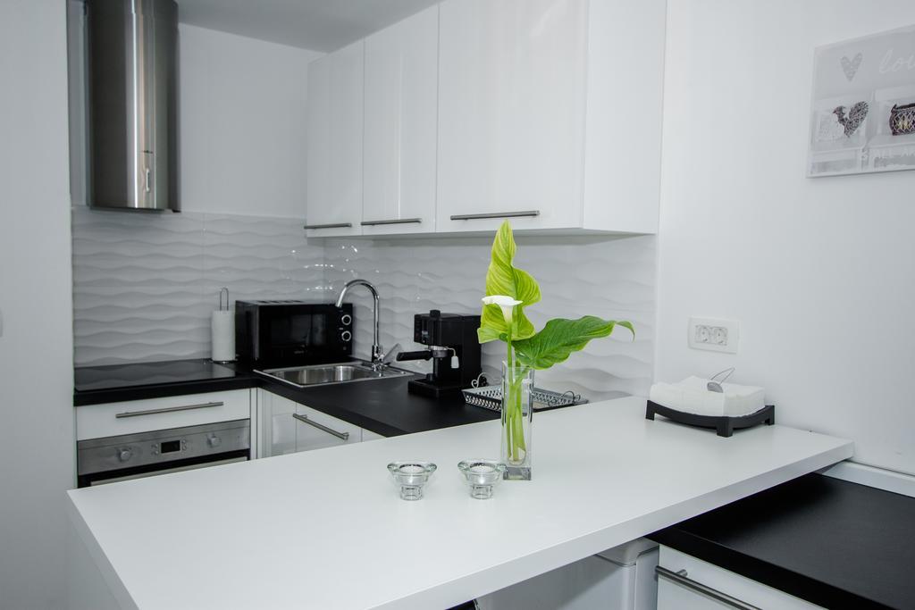 Luxury Studio Apartment White Sensation Vodice Eksteriør billede